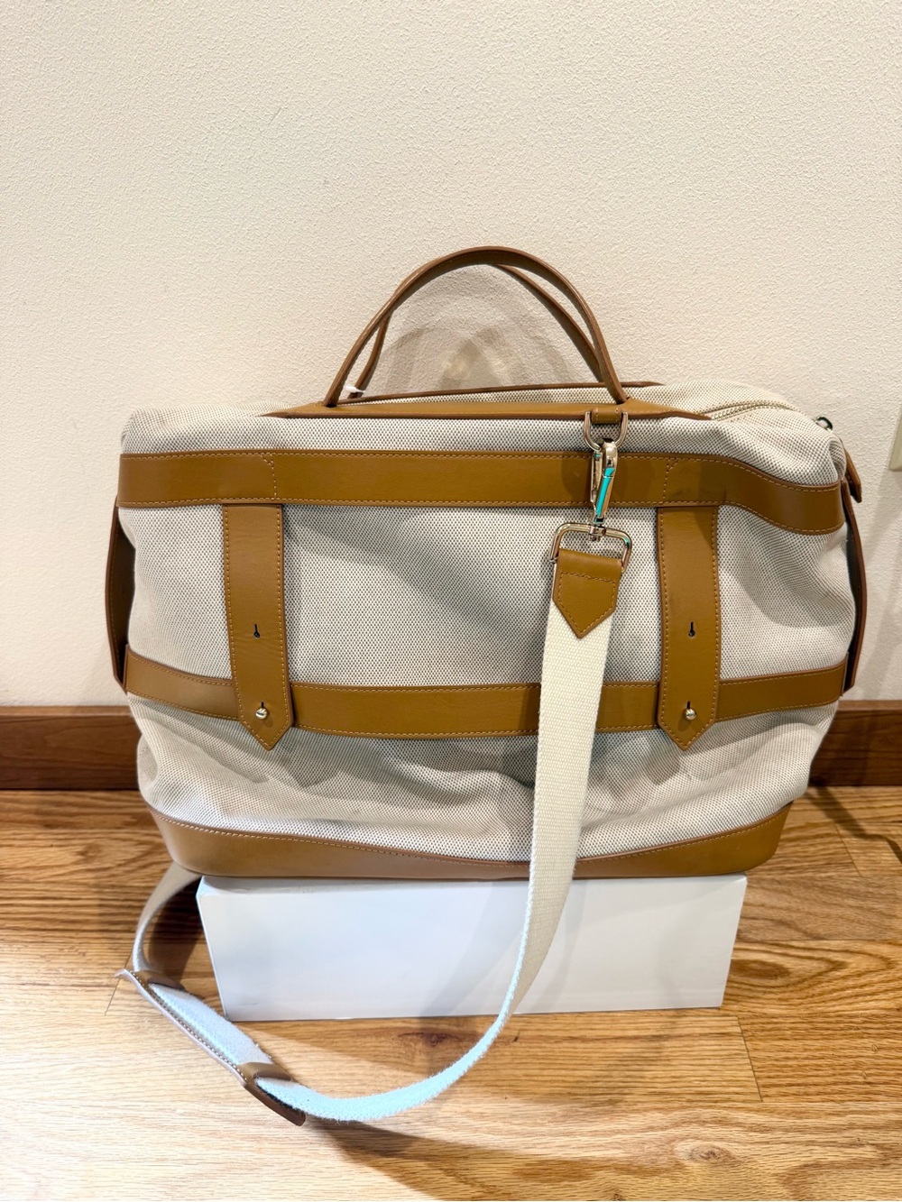 RARE! Paravel Weekender Vegan Leather/Canvas Bag (Scout Tan)